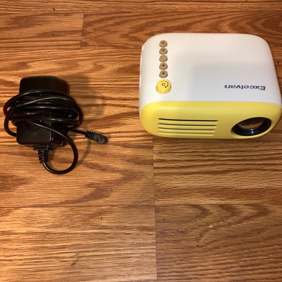 Mini projector - Picture 1 of 1